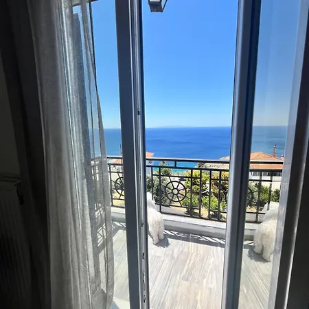 Bella Villa *